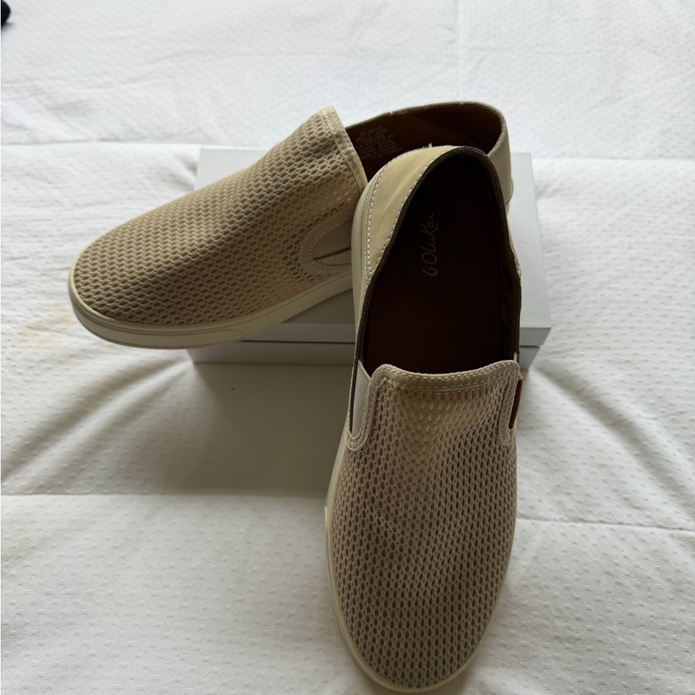 OluKai Pehuea Slip-On Sneakers – Women’s 9 (EU 39) | Excellent Condition